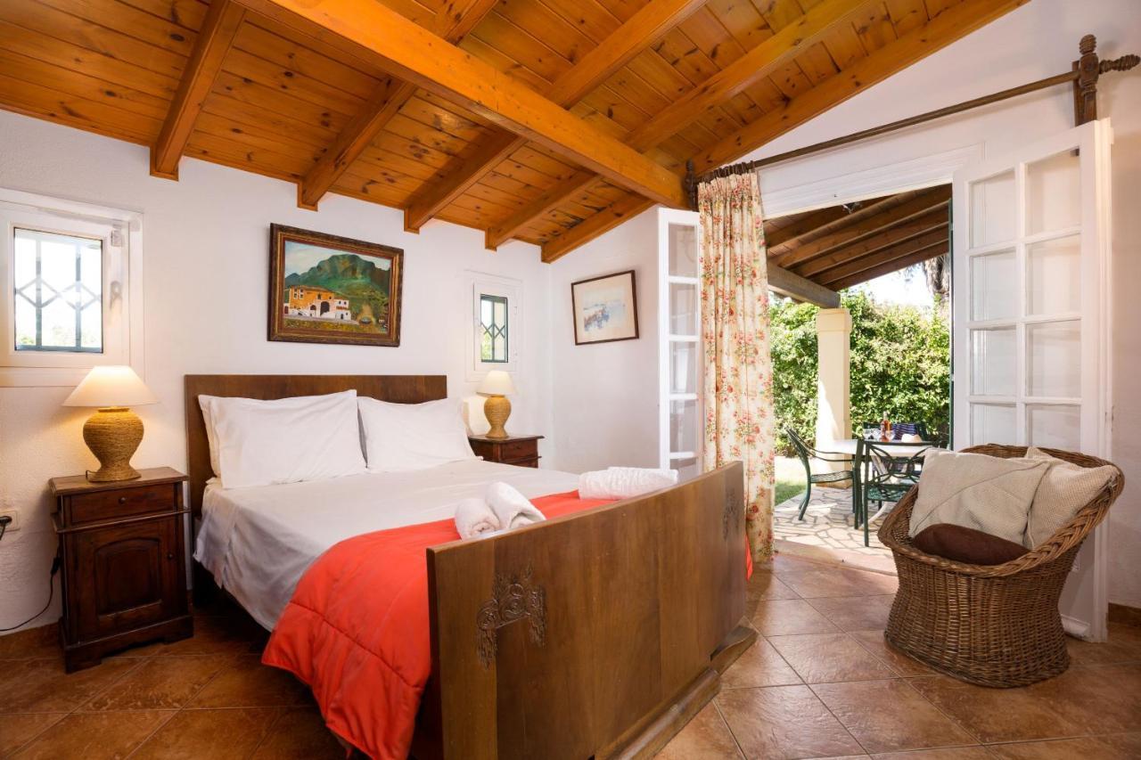 Villa Angelos Akharavi Extérieur photo