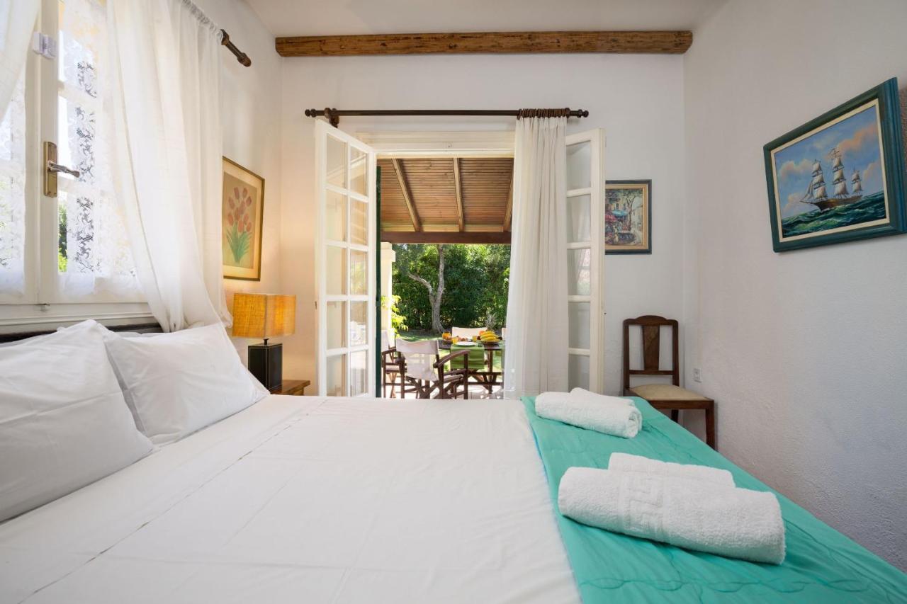Villa Angelos Akharavi Extérieur photo